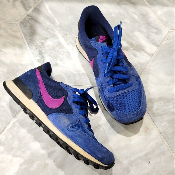 NIKE Cobalt Blue and Magenta Internationalist Low Suede Trainers Size 7.5 - Picture 3 of 10
